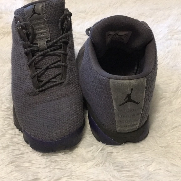 Jordan sneakers sz 7m gray color - Picture 5 of 13